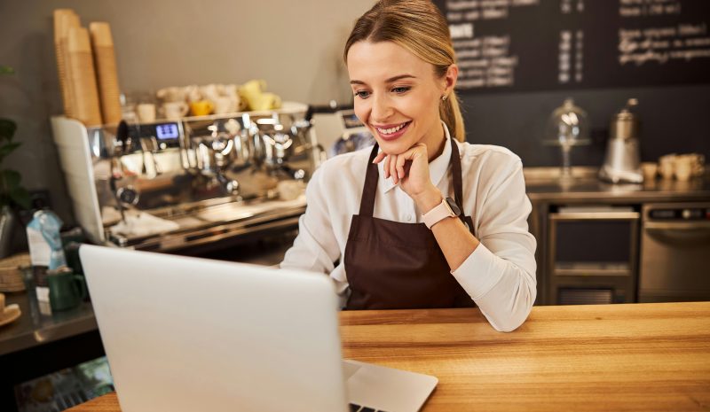 Digitalización sectorial en pymes: oportunidades reales más allá de tener una web