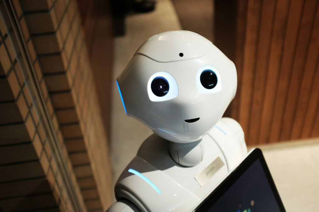 Qué son los agentes de IA, en qué se diferencian de un chatbot y cómo aplicarlos en pymes